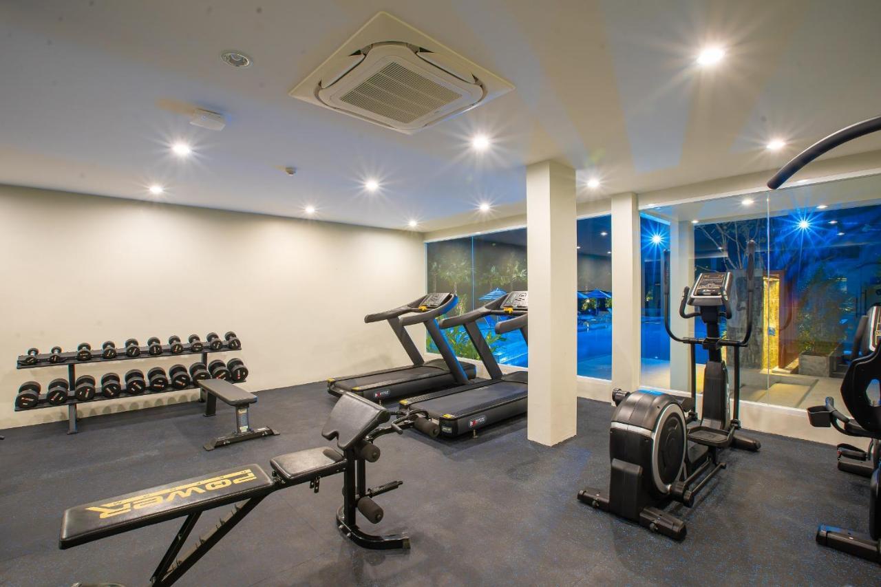 Seabed Grand Hotel Phuket - Sha Extra Plus Экстерьер фото A gym in a hotel