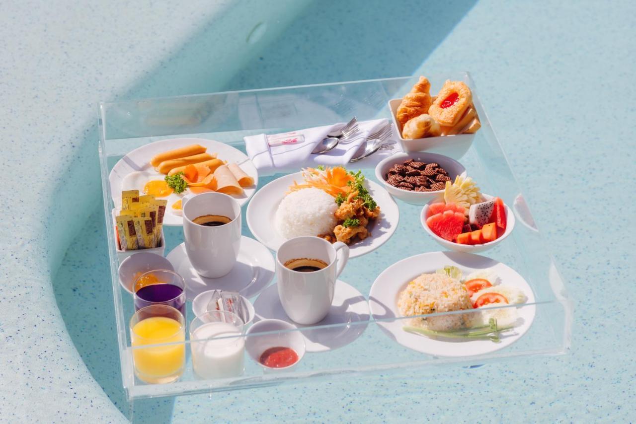 Seabed Grand Hotel Phuket - Sha Extra Plus Экстерьер фото A typical inflight meal
