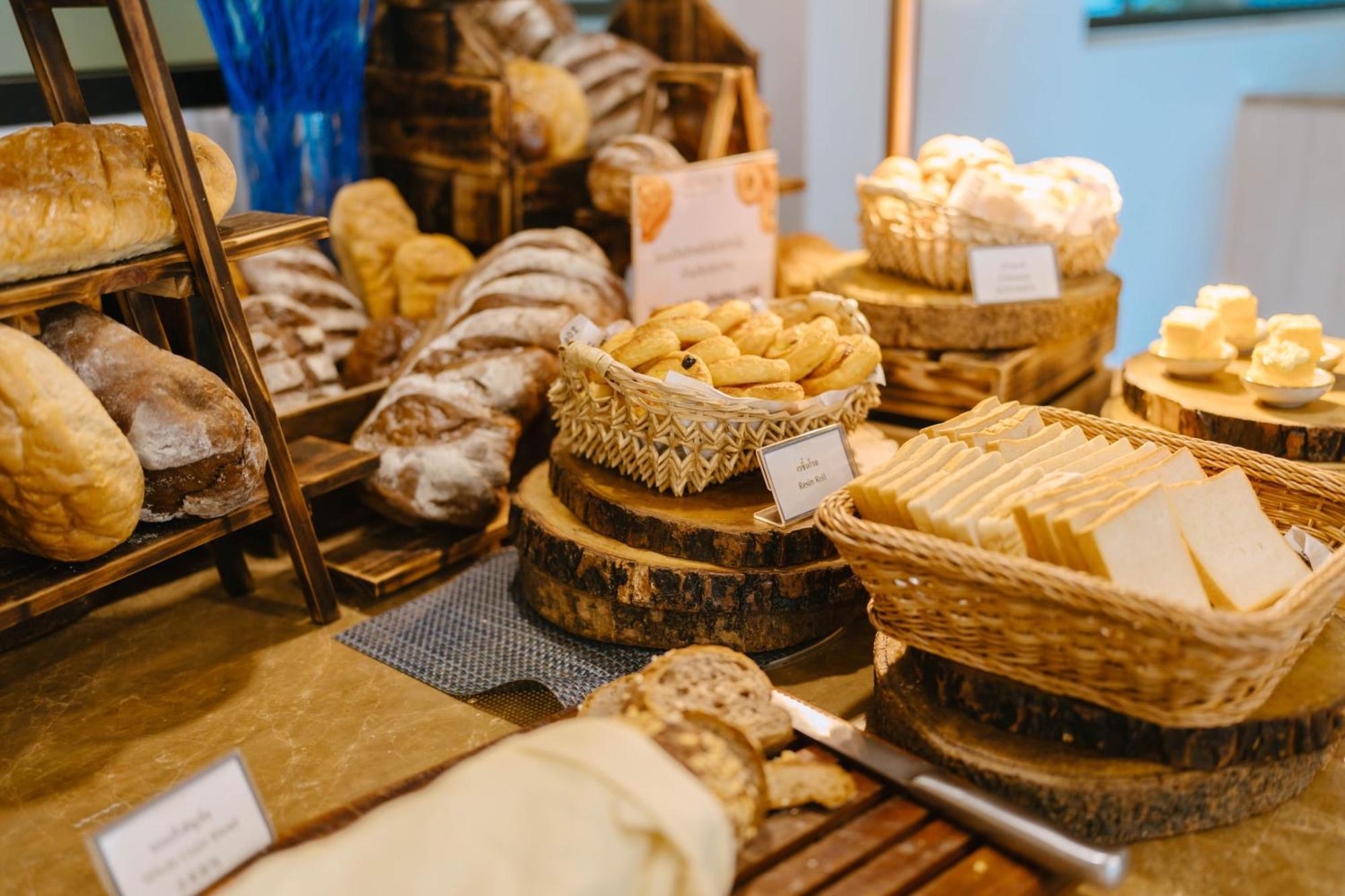 Seabed Grand Hotel Phuket - Sha Extra Plus Экстерьер фото Cheese at a cheese shop