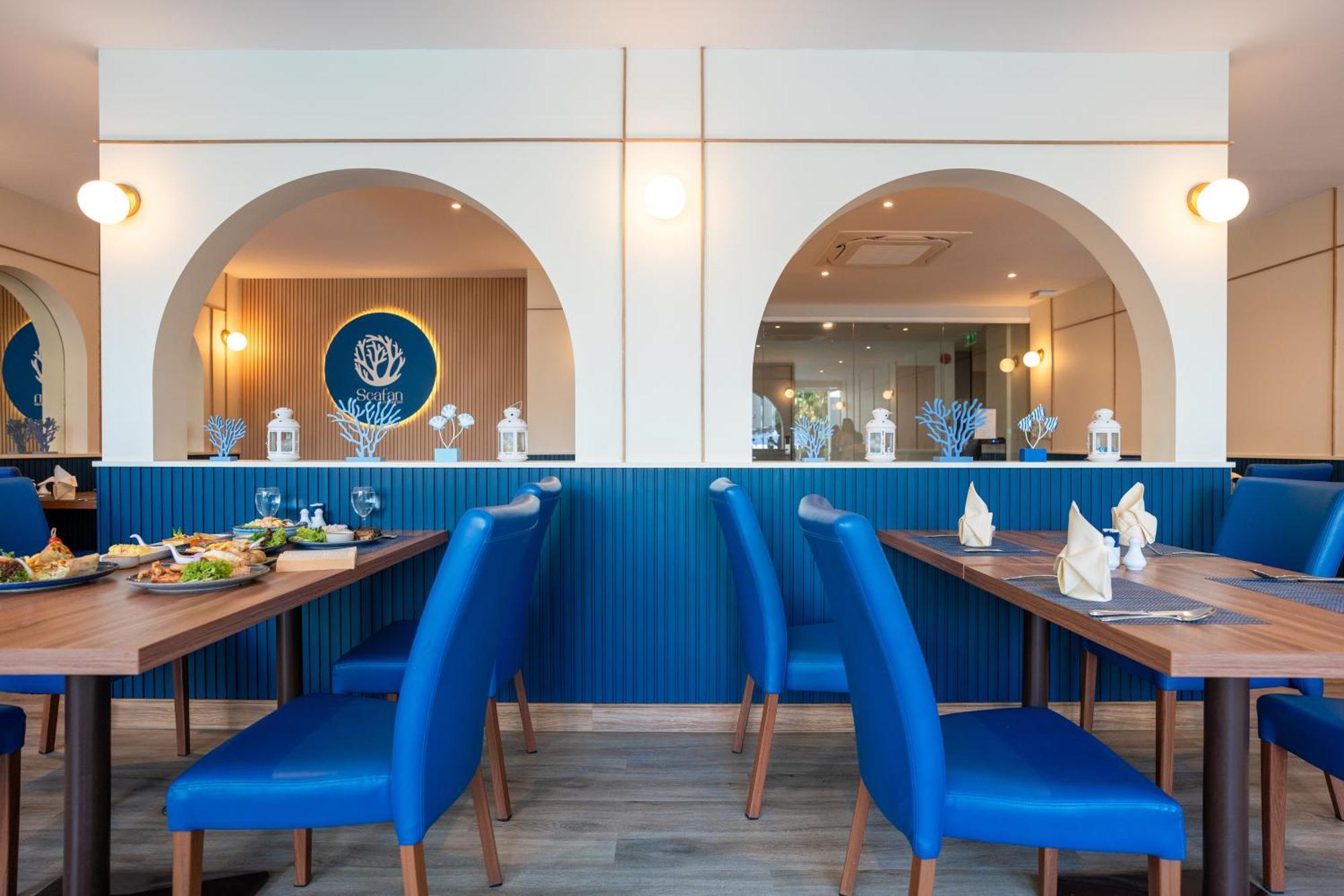 Seabed Grand Hotel Phuket - Sha Extra Plus Экстерьер фото Restaurant