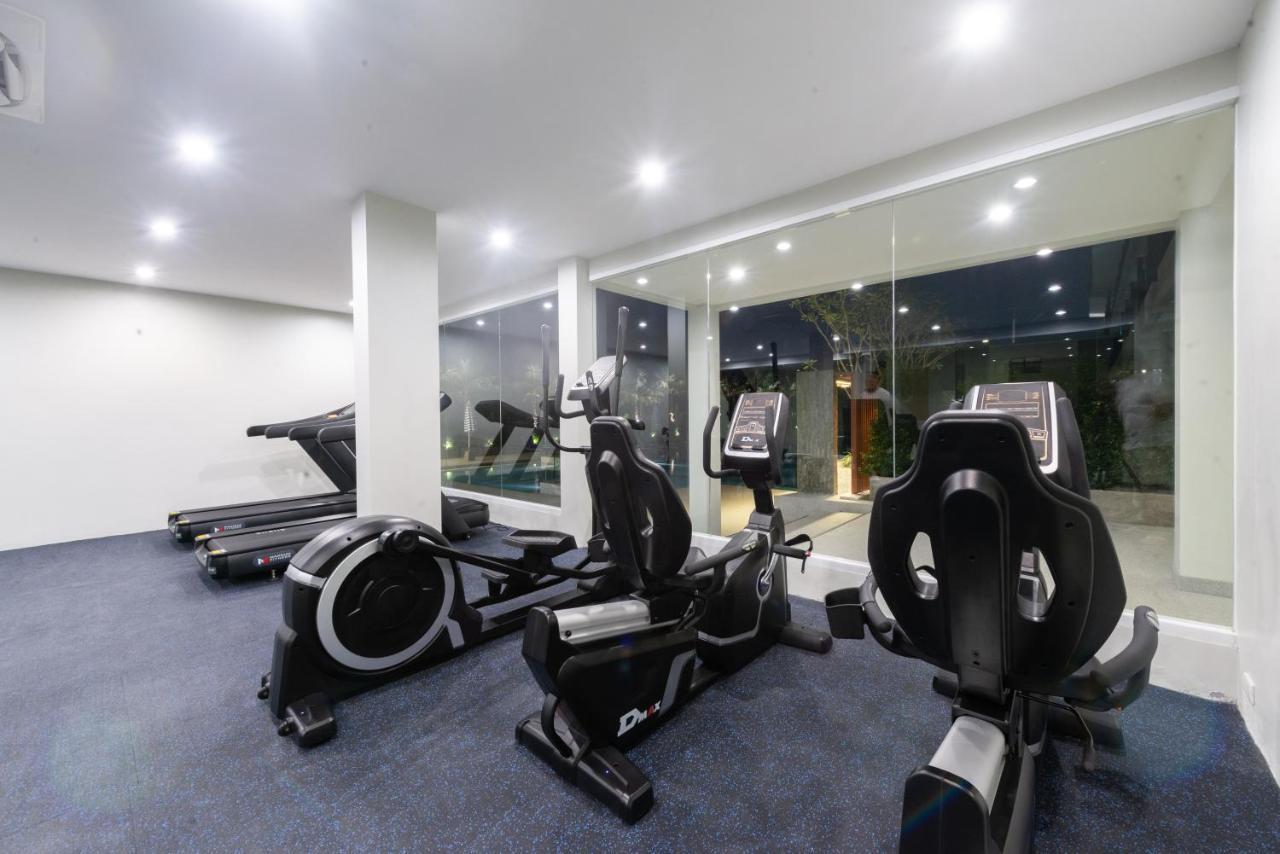 Seabed Grand Hotel Phuket - Sha Extra Plus Экстерьер фото A gym at a hotel